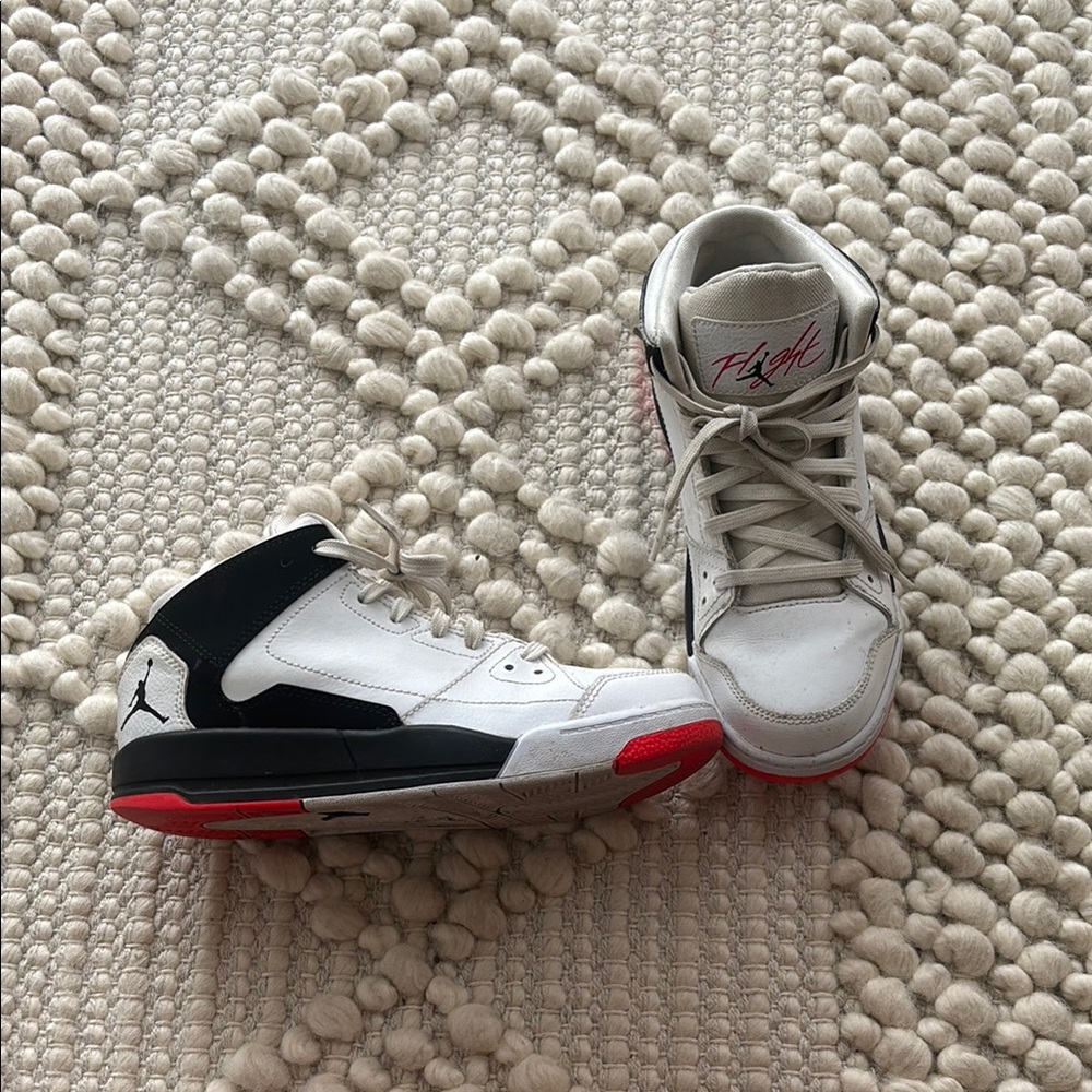 Jordan Flight Kids Sz 2